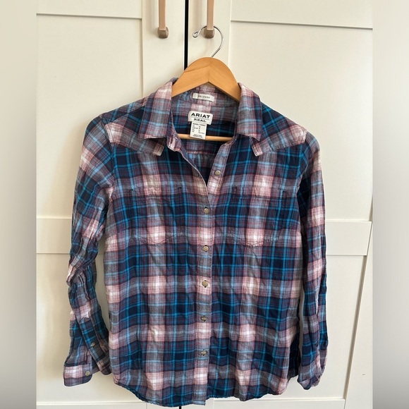 Ariat button up plaid shirt size medium casual outdoor Cabincore - Picture 2 of 7